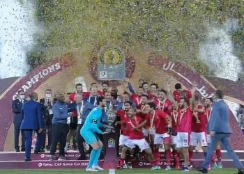 الأهلي المصري يهزم نهضة بركان ويتوج بطلا لكأس السوبر الإفريقي