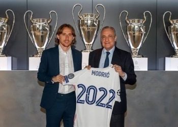 رسمياً.. ريال مدريد يجدد عقد مودريتش