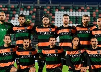 فينتسيا يعود للدوري الإيطالي بعد غياب 20 عاماً