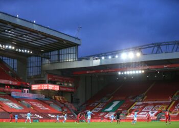 ليفربول يحصل على موافقة لزيادة سعة أنفيلد لأكثر من 61 ألف متفرج