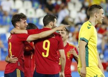 بتشكيلة شابة إسبانيا تسحق ليتوانيا استعداداً لكأس أمم أوروبا