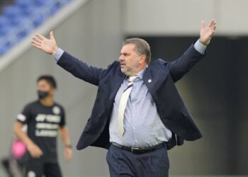 بوستيكوغلو يتولى تدريب سيلتك الإسكتلندي