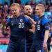 فنلندا تحقق فوزا تاريخيا على الدنمارك في أولى مبارياتهما في اليورو