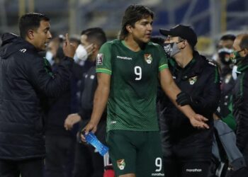 إصابة ثلاثة لاعبين من بوليفيا بفيروس كورونا