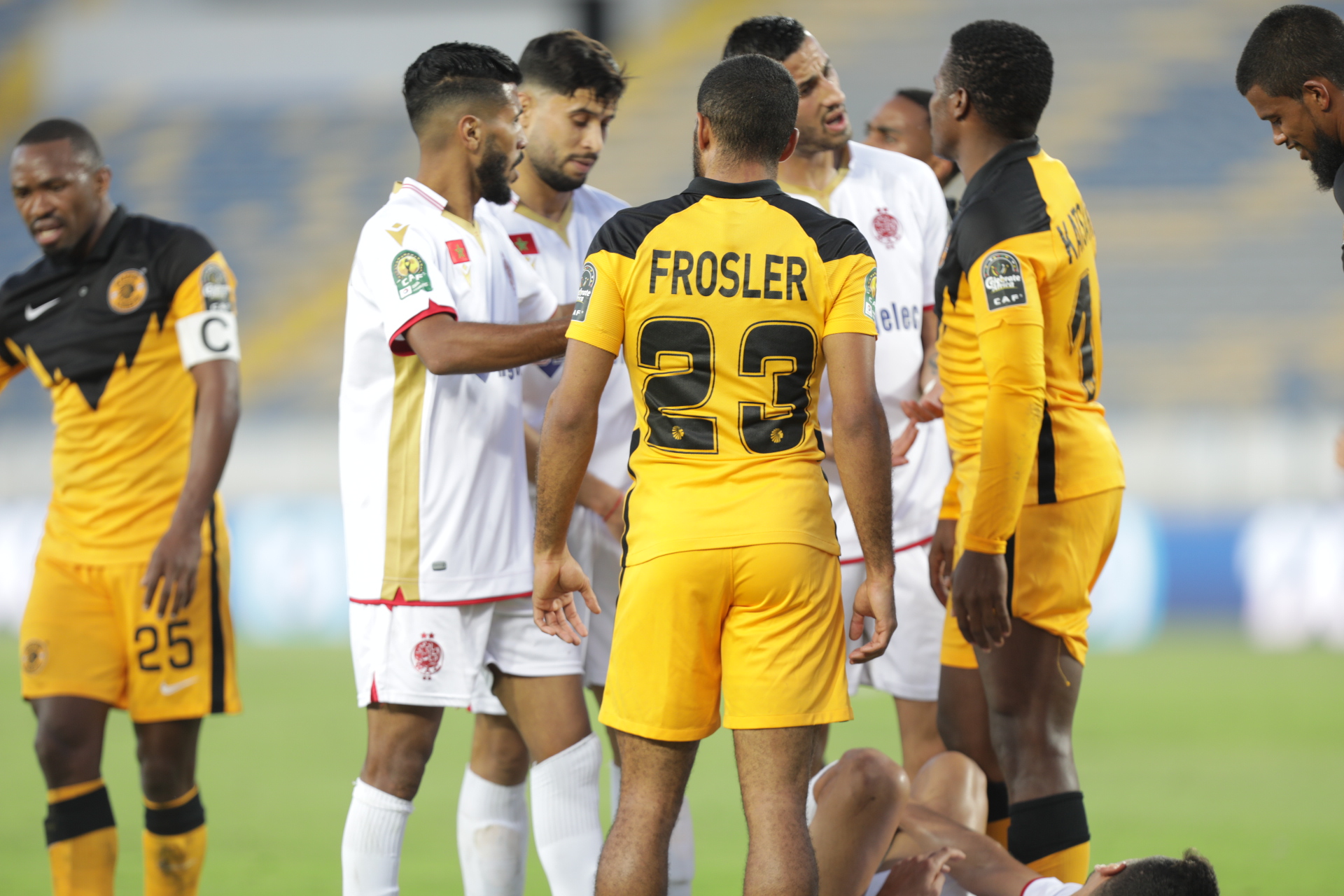 في إياب نصف نهائي دوري الأبطال..الوداد يلاقي مضيفه كايزر تشيفز بشعار “أكون أولا أكون”
