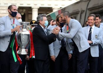 الرئيس الإيطالي يستقبل أبطال يورو 2020