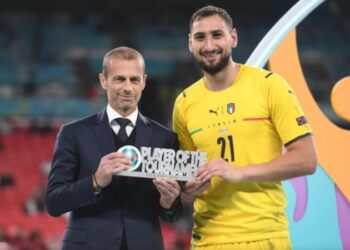 الحارس جيانلويجي دوناروما أفضل لاعب في يورو 2020