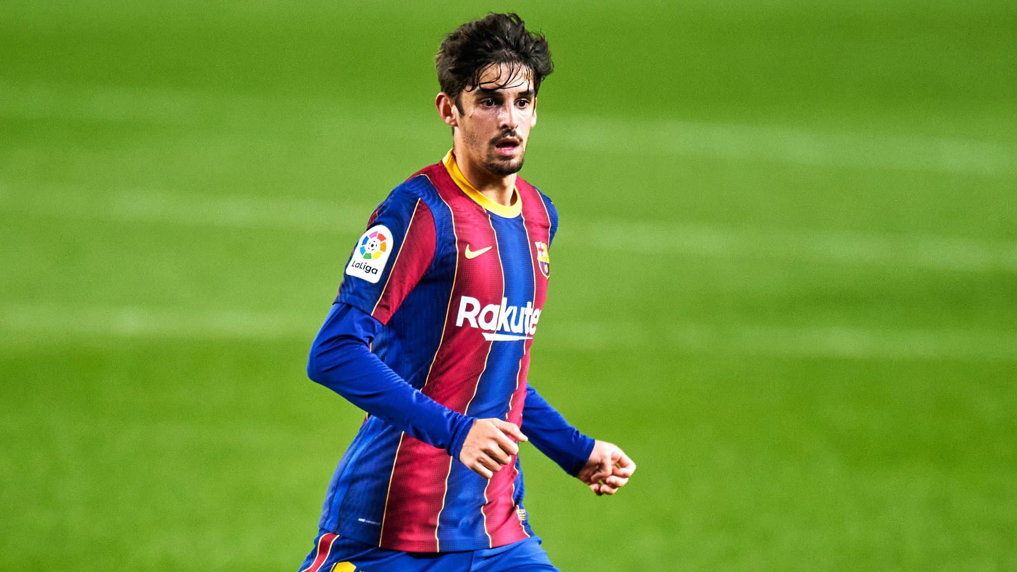 برشلونة يعير ترينكاو إلى ولفرهامبتون