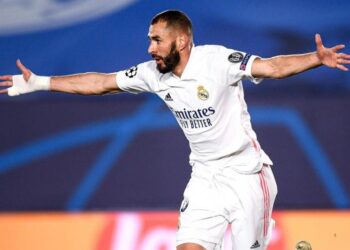 ريال مدريد يعلن إصابة بنزيمة بفيروس كورونا