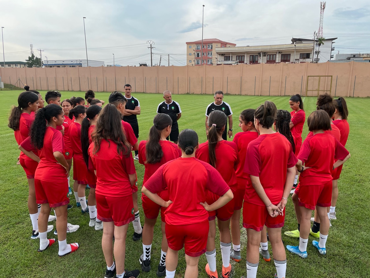 المنتخب الوطني لكرة القدم النسوية لأقل من 20 سنة يواصل استعداداته لمباراتي الكاميرون