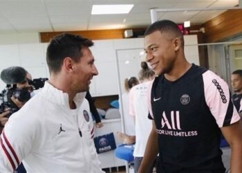 ميسي يعود للتداريب بقميص سان جيرمان