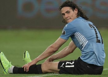 كافاني يغيب عن تصفيات كأس العالم بسبب قيود كورونا