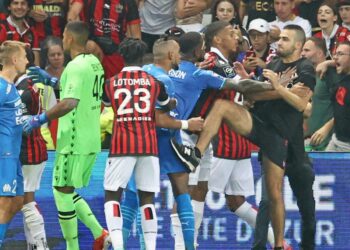 إعادة مباراة نيس ومرسيليا يوم 27 أكتوبر بعد الشغب