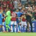 إعادة مباراة نيس ومرسيليا يوم 27 أكتوبر بعد الشغب