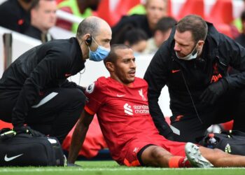 تياغو يغيب مباراتين عن ليفربول بسبب الإصابة