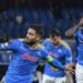 نابولي يكتسح ليجا وارسو وليون يحصد العلامة الكاملة في الدوري الأوروبي