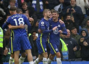 الدوري الإنجليزي: تشيلسي يفوز على مضيفه ساوثامبتون ويتصدر مؤقتاً