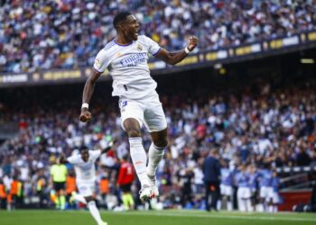 الليغا: ريال مدريد ينتصر في الكلاسيكو في عقر دار برشلونة