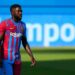أومتيتي باق في برشلونة رغم الصافرات المؤلمة!