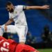 ريال مدريد يتجاوز رايو فايكانو ويتصدر “الليغا” مؤقتاً