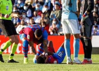 الإصابة تغيب فاتي عن مباراتي إسبانيا في تصفيات كأس العالم 2022