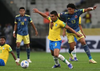 كاسيميرو يغيب عن مواجهة الأرجنتين للإيقاف