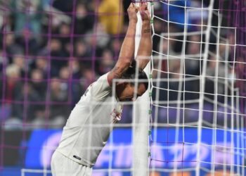 ميلان يفرط في الإنفراد بصدارة الدوري الإيطالي
