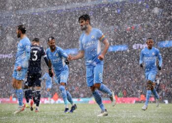 الدوري الإنجليزي: مانشستر سيتي يهزم وست هام ويستعيد الوصافة