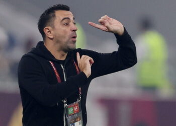 برشلونة يؤكد التعاقد مع تشافي ويعلن تقديمه الاثنين