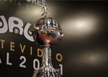 الاهتمام ينصب على المدربين قبل نهائي ليبرتادوريس