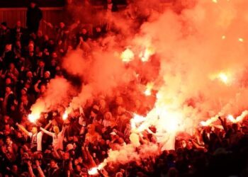 إصابة 12 شرطيا في مباراة ليستر سيتي وليجا وارسو في مسابقة الدوري الأوروبي