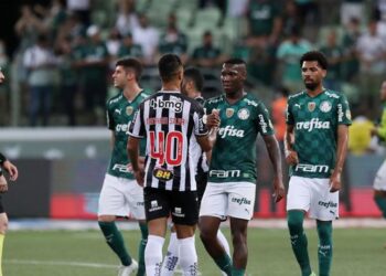 أتلتيكو مينيرو يقترب من التتويج بلقب الدوري البرازيلي
