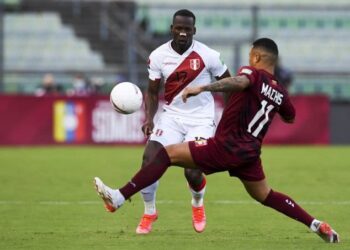 بيرو تواصل صحوتها في تصفيات كأس العالم 2022 صعب في عقر دار فنزويلا