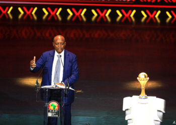 رئيس “كاف” يؤكد إقامة أمم إفريقيا في موعدها