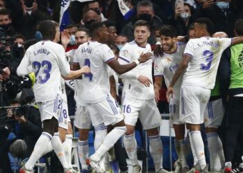 ريال مدريد يطيح بجاره أتلتيكو مدريد ويعزز صدارته للدوري الإسباني