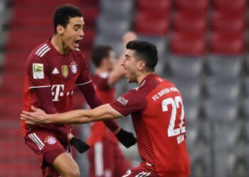 البوندسليغا: بايرن يسع الفارق مع دورتموند بقلب الطاولة على ماينز