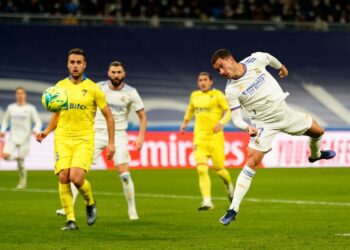 الليغا: ريال مدريد المتصدر يسقط بفخ التعادل بميدانه أمام قاديش