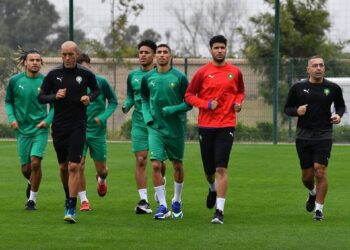 حكيمي يلتحق بمعسكر المنتخب المغربي استعدادا للكان