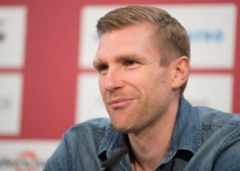 ميرتساكر: المنتخب الإنجليزي سيعتلي العرش يوما ما