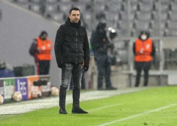 تشافي بعد الخروج من دوري الأبطال: اليوم تبدأ مرحلة جديدة لبرشلونة