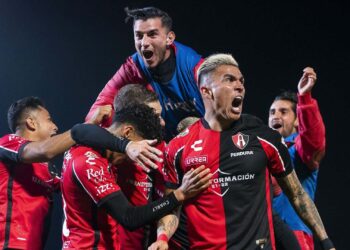 أطلس يقترب من نهائي الدوري المكسيكي