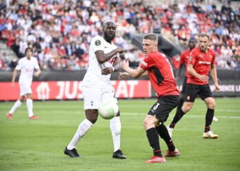 دوري المؤتمر الأوروبي: “يويفا” يلغي مباراة توتنهام ورين