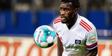 اتهام لاعب هامبورغ باستخدام هوية مزيفة