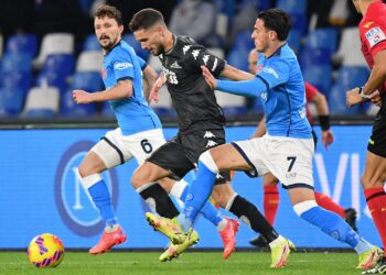إمبولي يعرقل تقدم نابولي نحو صدارة الدوري الإيطالي
