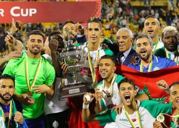  5 ملايين زائد منحة من المستشهر للاعبي الرجاء لإحراز كأس السوبير