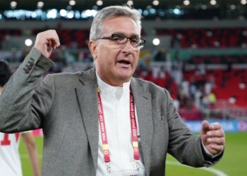 رسمياً.. عمان تجدد تعاقدها مع إيفانكوفيتش