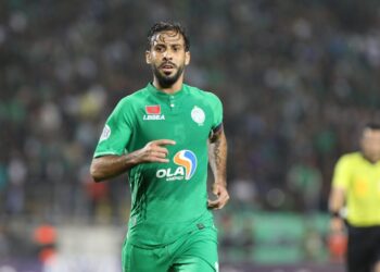 عميد الرجاء البيضاوي في برنامج إعدادي خاص