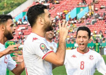 منتخبات تشكو من نذرة الماء في مستودعات الملابس بملاعب الكاميرون وحمامات فنادقها!!