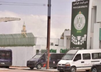 فريق الرجاء ممنوع من ملعب مولاي رشيد و المسؤولون في بحث عن ملعب للتداريب