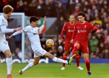 الدوري الإنجليزي: ليفربول ينتصر على برينتفورد بثلاثية نظيفة
